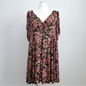 Torrid Pink Floral Ruched Sleeve V-Neck Stretchy Dress